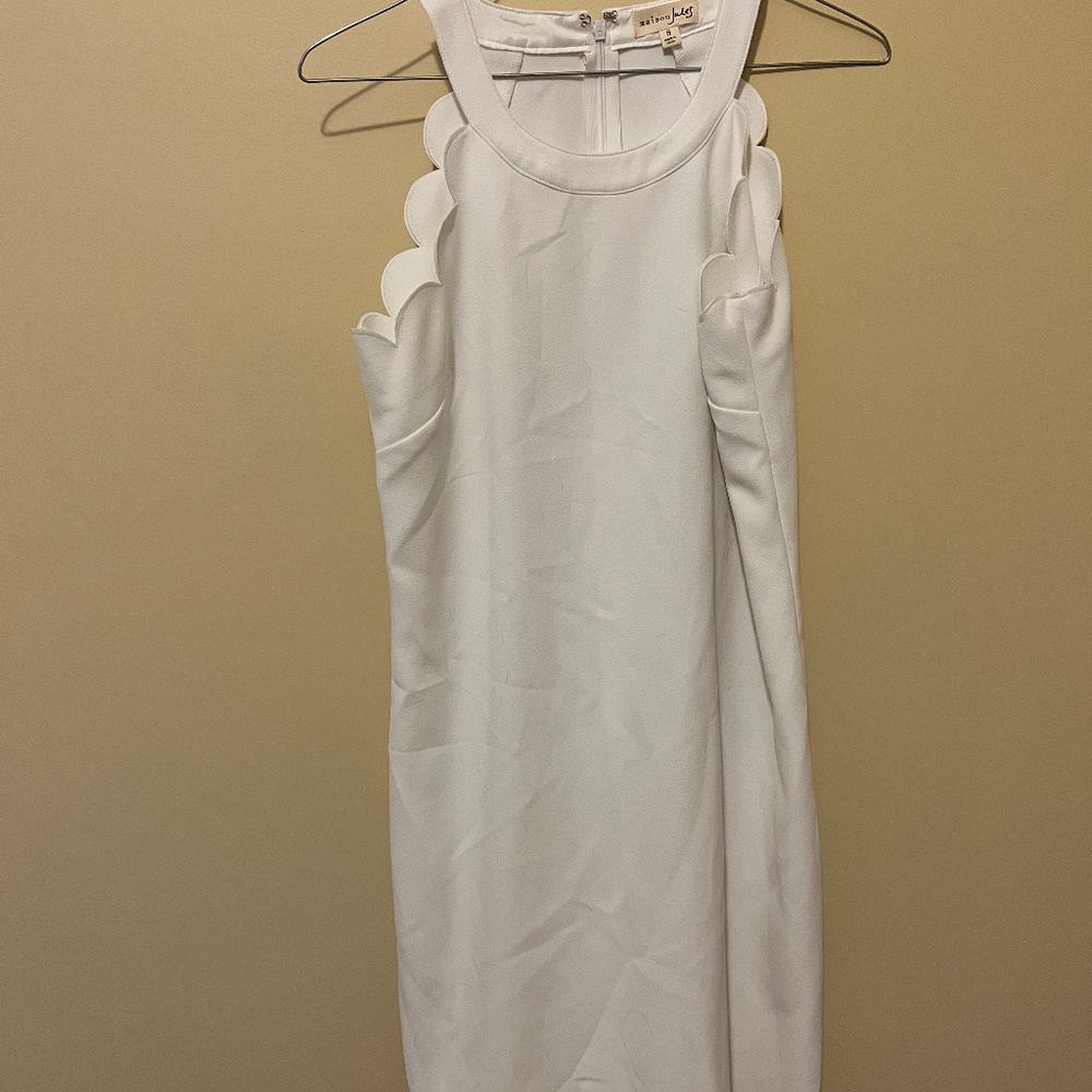 WHITE DRESS